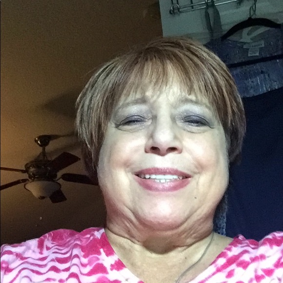 Meet your Posher, Karen - Picture 1 of 1